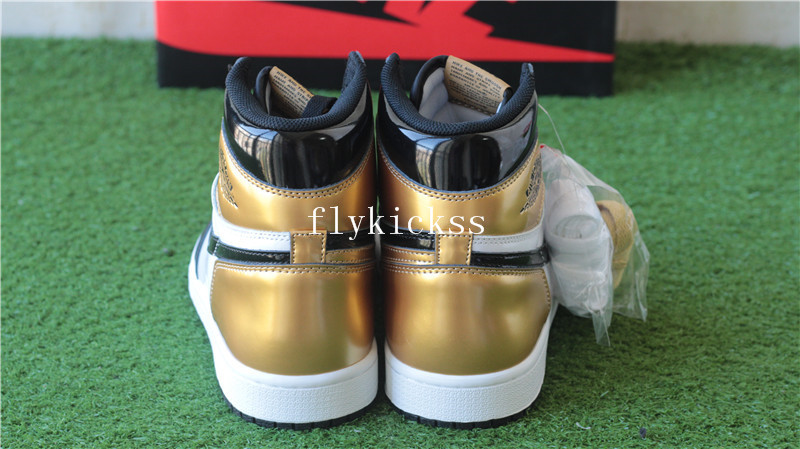 Authentic Air Jordan 1 Retro High OG Golden Toe